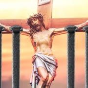 Illustration d'un lot de 6 clous de la crucifixion en vente sur Amazon